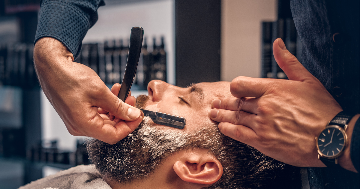 cura della barba, barbiere, consigli cura della barba, barber shop, uomo con barba, barba lunga, barba curata